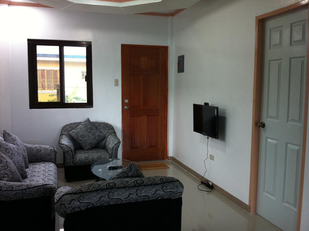 Rullan Apartelle Anda  Стая снимка