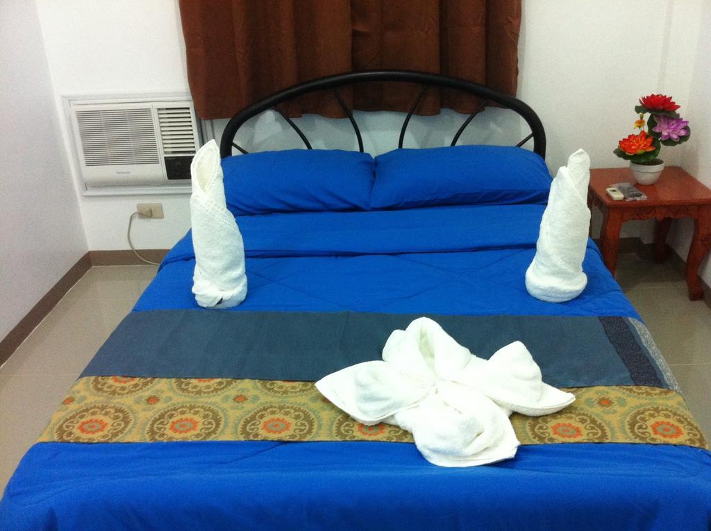 Rullan Apartelle Anda  Стая снимка