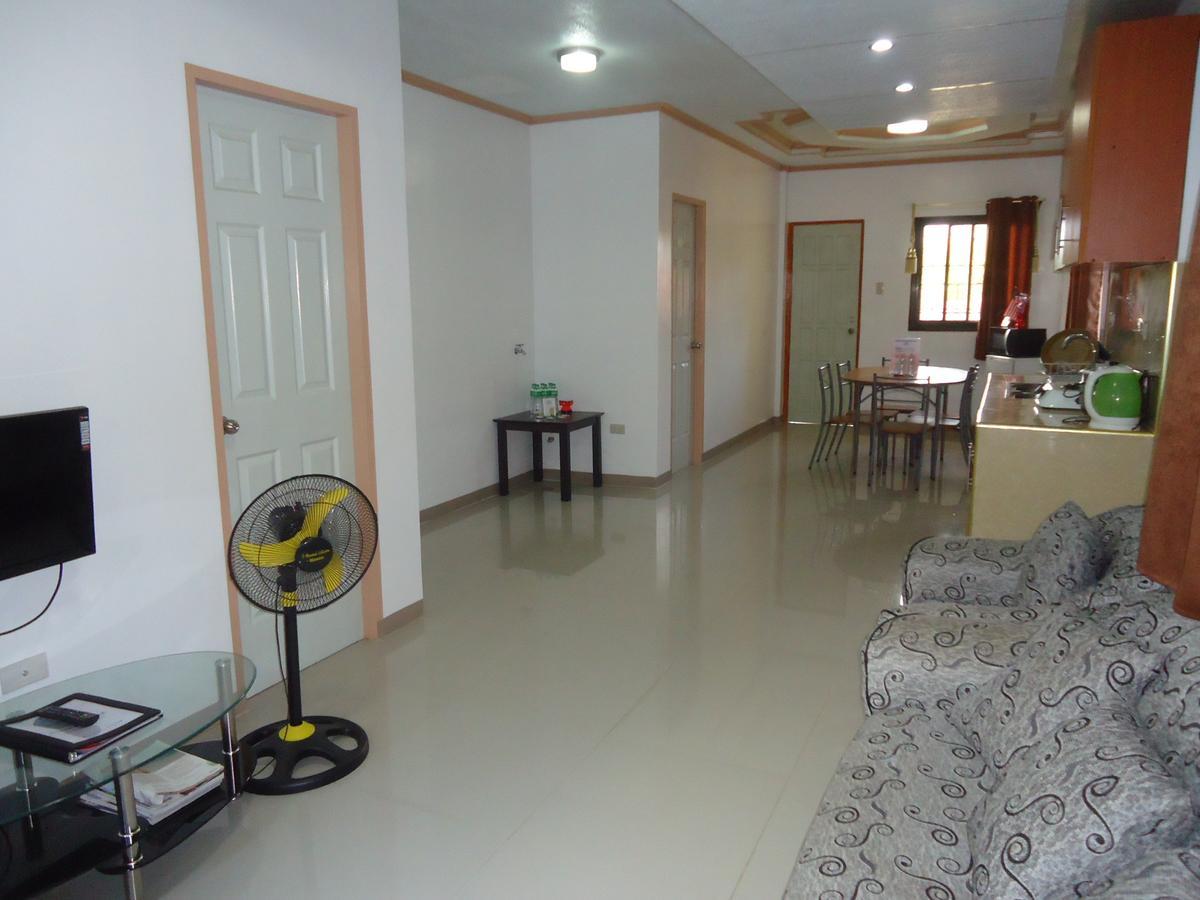 Rullan Apartelle Anda  Екстериор снимка